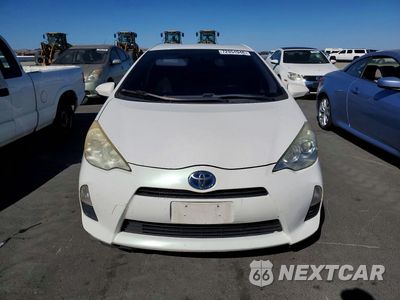 Piąte zdjęcie samochodu w środku: 2013 TOYOTA PRIUS C ONE VIN:JTDKDTB31D1541712 - miniatura