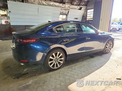 Trzecie zdjęcie samochodu z tyłu: 2021 MAZDA 3 PREMIUM VIN:3MZBPBDM7MM207580 - miniatura