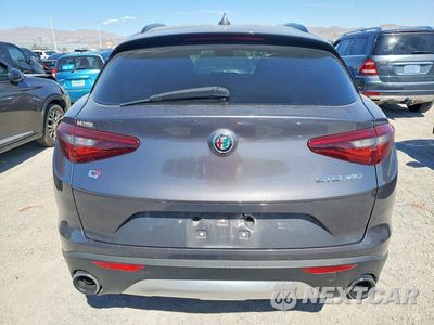 Zdjęcie 6 z 13 samochodu: 2018 ALFA ROMEO STELVIO SPORT VIN:ZASFAKPN2J7B83051 - miniatura