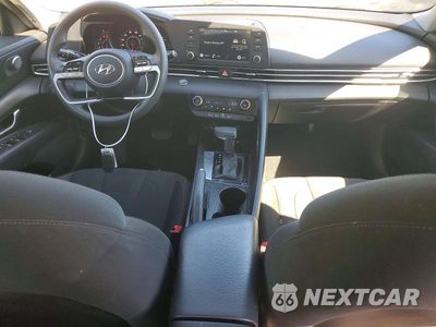 Zdjęcie 8 z 13 samochodu: 2021 HYUNDAI ELANTRA SEL VIN:5NPLM4AG7MH046048 - miniatura