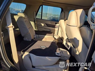 Zdjęcie 11 z 14 samochodu: 2019 LINCOLN NAVIGATOR RESERVE VIN:5LMJJ2LT3KEL19720 - miniatura