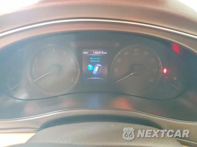 Zdjęcie 9 z 13 samochodu: 2012 HYUNDAI GENESIS 3.8L VIN:KMHGC4DD2CU170721 - miniatura