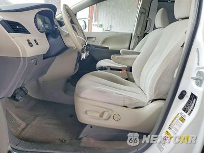 Zdjęcie 7 z 13 samochodu: 2014 TOYOTA SIENNA LE VIN:5TDKK3DC2ES525297 - miniatura