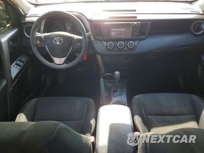 Zdjęcie 8 z 13 samochodu: 2017 TOYOTA RAV4 LE VIN:JTMZFREV6HJ126772 - miniatura