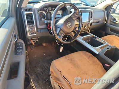 Zdjęcie 8 z 12 samochodu: 2018 RAM 1500 SLT VIN:1C6RR7GG2JS218821 - miniatura