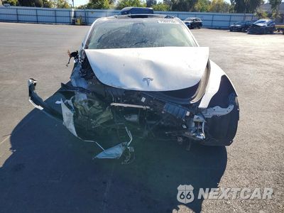 Piąte zdjęcie samochodu w środku: 2019 TESLA MODEL 3 VIN:5YJ3E1EA3KF330998 - miniatura