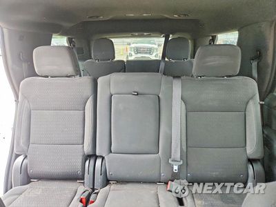 Zdjęcie 10 z 14 samochodu: 2022 CHEVROLET TAHOE C1500 LS VIN:1GNSCMKT1NR214441 - miniatura