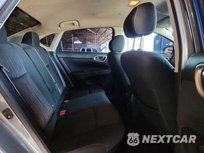 Zdjęcie 10 z 12 samochodu: 2019 NISSAN SENTRA SV VIN:3N1AB7AP7KY453028 - miniatura