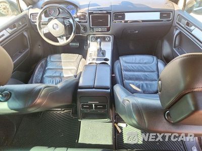 Zdjęcie 8 z 14 samochodu: 2014 VOLKSWAGEN TOUAREG V6 VIN:WVGDF9BP8ED009412 - miniatura