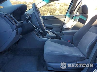 Zdjęcie 7 z 12 samochodu: 2004 HONDA ACCORD EX VIN:1HGCM56674A124309 - miniatura