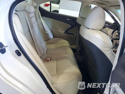 Zdjęcie 10 z 12 samochodu: 2012 LEXUS IS 350 VIN:JTHCE5C2XC5002160 - miniatura