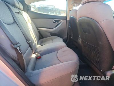 Zdjęcie 10 z 12 samochodu: 2012 HYUNDAI ELANTRA GLS VIN:KMHDH4AE4CU237062 - miniatura