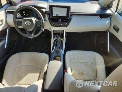 Zdjęcie 8 z 12 samochodu: 2023 TOYOTA COROLLA CROSS L VIN:7MUAAAAG5PV042681 - miniatura