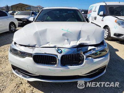 Piąte zdjęcie samochodu w środku: 2018 BMW 330E VIN:WBA8E1C55JA167612 - miniatura