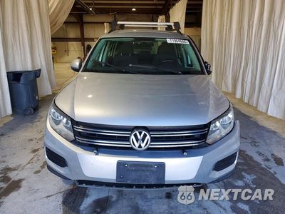 Piąte zdjęcie samochodu w środku: 2015 VOLKSWAGEN TIGUAN S VIN:WVGBV7AX2FW585437 - miniatura
