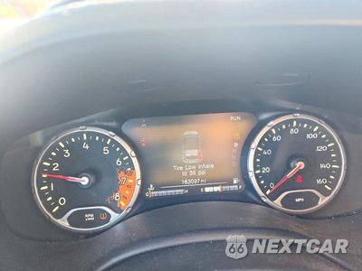 Zdjęcie 9 z 13 samochodu: 2016 JEEP RENEGADE LIMITED VIN:ZACCJBDT9GPC67569 - miniatura