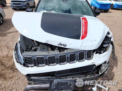Zdjęcie 12 z 13 samochodu: 2025 JEEP COMPASS TRAILHAWK VIN:3C4NJDDNXST507347 - miniatura