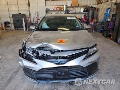 Piąte zdjęcie samochodu w środku: 2022 TOYOTA CAMRY LE VIN:4T1C11AK8NU710503 - miniatura