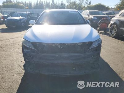 Piąte zdjęcie samochodu w środku: 2019 TOYOTA CAMRY LE VIN:4T1B11HK3KU254214 - miniatura