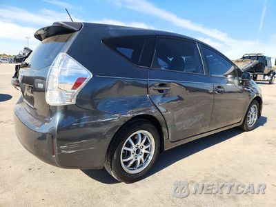 Trzecie zdjęcie samochodu z tyłu: 2013 TOYOTA PRIUS V THREE VIN:JTDZN3EU7D3202599 - miniatura