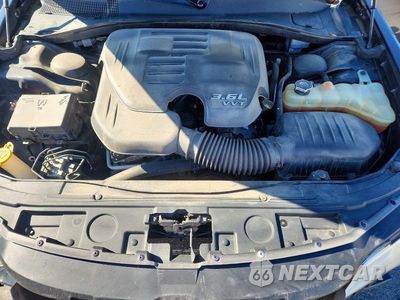 Zdjęcie 11 z 13 samochodu: 2015 CHRYSLER 300 C VIN:2C3CCAKG6FH887522 - miniatura