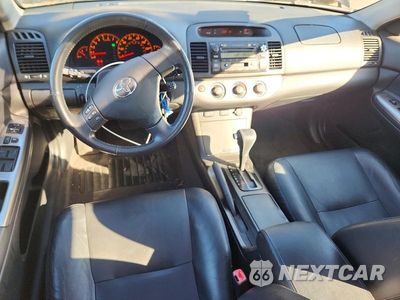 Zdjęcie 8 z 13 samochodu: 2005 TOYOTA CAMRY SE V6 VIN:JTDBA30K150025554 - miniatura