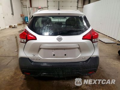 Zdjęcie 6 z 13 samochodu: 2018 NISSAN KICKS SV VIN:3N1CP5CU0JL531355 - miniatura