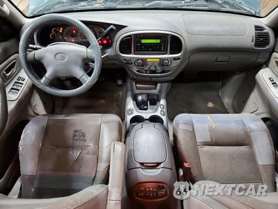 Zdjęcie 8 z 13 samochodu: 2001 TOYOTA SEQUOIA LIMITED VIN:5TDBT48A71S056455 - miniatura