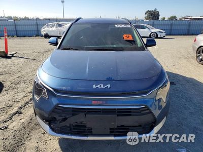 Piąte zdjęcie samochodu w środku: 2025 KIA NIRO EX VIN:KNDCS3LF9S5256152 - miniatura