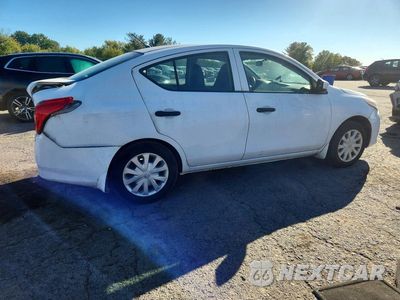 Trzecie zdjęcie samochodu z tyłu: 2017 NISSAN VERSA 1.6 S VIN:3N1CN7AP3HL816236 - miniatura