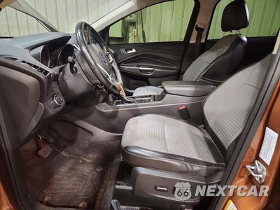 Zdjęcie 7 z 13 samochodu: 2017 FORD ESCAPE SE VIN:1FMCU9G99HUE28322 - miniatura