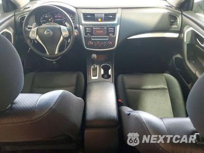 Zdjęcie 8 z 12 samochodu: 2016 NISSAN ALTIMA 2.5 SR VIN:1N4AL3AP2GC274887 - miniatura