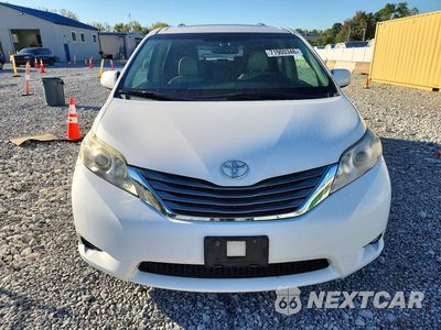Piąte zdjęcie samochodu w środku: 2013 TOYOTA SIENNA XLE 8-PASSENGER VIN:5TDYK3DC1DS331062 - miniatura