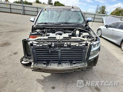 Piąte zdjęcie samochodu w środku: 2017 CHEVROLET SUBURBAN C1500 PREMIER VIN:1GNSCJKC7HR156077 - miniatura