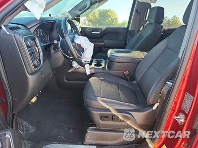 Zdjęcie 7 z 12 samochodu: 2019 CHEVROLET SILVERADO K1500 RST VIN:3GCUYEED2KG260997 - miniatura