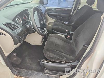 Zdjęcie 7 z 13 samochodu: 2013 DODGE GRAND CARAVAN SXT VIN:2C4RDGCG0DR502628 - miniatura