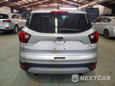 Zdjęcie 6 z 13 samochodu: 2019 FORD ESCAPE SE VIN:1FMCU9GD3KUA93408 - miniatura
