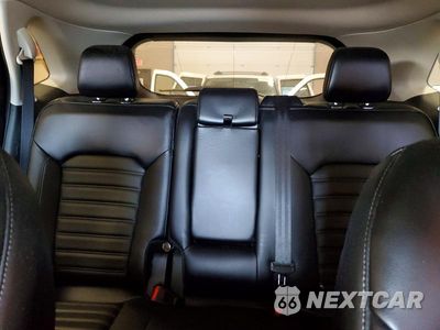 Zdjęcie 10 z 13 samochodu: 2019 FORD EDGE SEL VIN:2FMPK4J92KBB91690 - miniatura