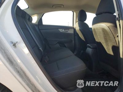 Zdjęcie 10 z 12 samochodu: 2020 KIA FORTE LXS VIN:3KPF24AD3LE206938 - miniatura