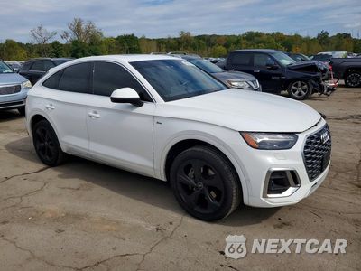 Czwarte zdjęcie samochodu z boku: 2021 AUDI Q5 SPORTBACK PRESTIGE VIN:WA16AAFY0M2105264 - miniatura