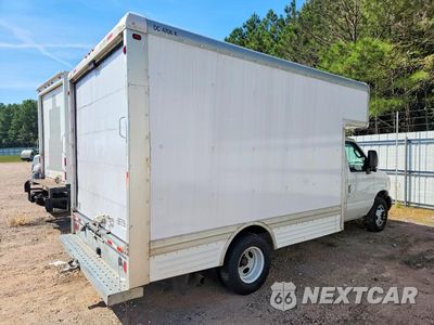 Trzecie zdjęcie samochodu z tyłu: 2007 FORD ECONOLINE E450 SUPER DUTY CUTAWAY VAN VIN:1FDXE45S07DB18324 - miniatura