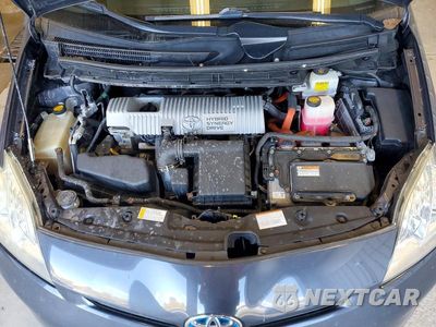 Zdjęcie 11 z 12 samochodu: 2014 TOYOTA PRIUS THREE VIN:JTDKN3DU9E1783345 - miniatura