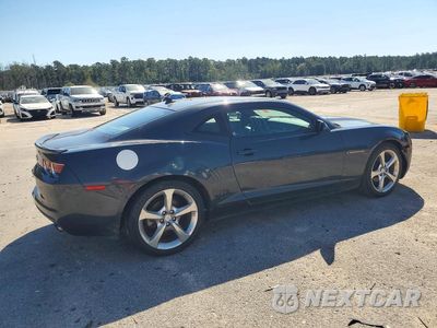 Trzecie zdjęcie samochodu z tyłu: 2013 CHEVROLET CAMARO LS VIN:2G1FE1E38D9181650 - miniatura