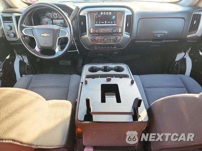 Zdjęcie 8 z 13 samochodu: 2018 CHEVROLET SILVERADO K1500 LT VIN:3GCUKREC9JG552306 - miniatura