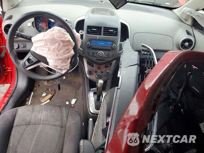 Zdjęcie 8 z 12 samochodu: 2013 CHEVROLET SONIC LT VIN:1G1JC5SH3D4162725 - miniatura