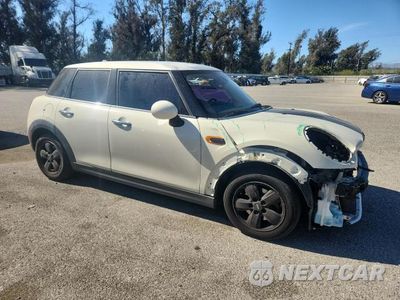 Czwarte zdjęcie samochodu z boku: 2019 MINI COOPER VIN:WMWXU1C50K2J02516 - miniatura