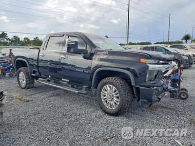 Czwarte zdjęcie samochodu z boku: 2022 CHEVROLET SILVERADO K2500 HIGH COUNTRY VIN:1GC4YREY6NF120113 - miniatura