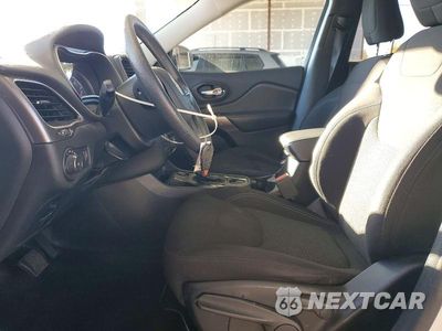 Zdjęcie 7 z 13 samochodu: 2019 JEEP CHEROKEE LATITUDE VIN:1C4PJLCB9KD242923 - miniatura