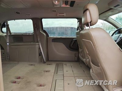 Zdjęcie 10 z 12 samochodu: 2016 CHRYSLER TOWN & COUNTRY TOURING VIN:2C4RC1BG7GR254142 - miniatura