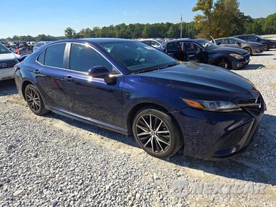 Czwarte zdjęcie samochodu z boku: 2021 TOYOTA CAMRY SE VIN:4T1G11AK7MU545009 - miniatura